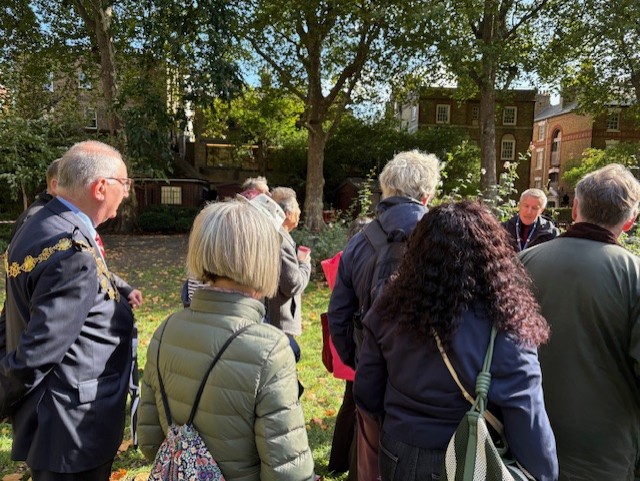 Newly qualified guide leading a group on Local London Guiding Day 2025